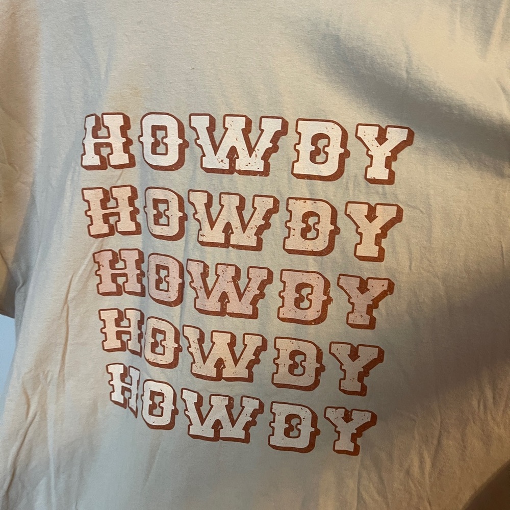 Howdy graphic tshirt - Picture 2 of 3